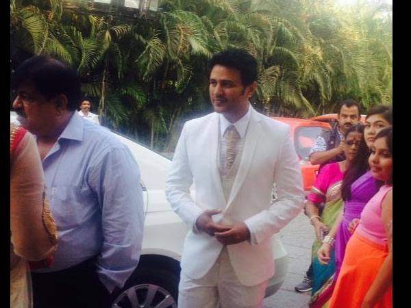 Raja Abbel Arriving At St Theresa's Church