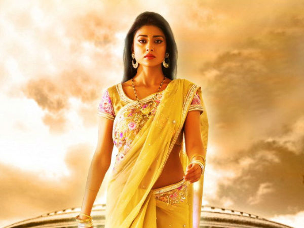 Hot Pics Of Of Shriya Saran – Pic 4