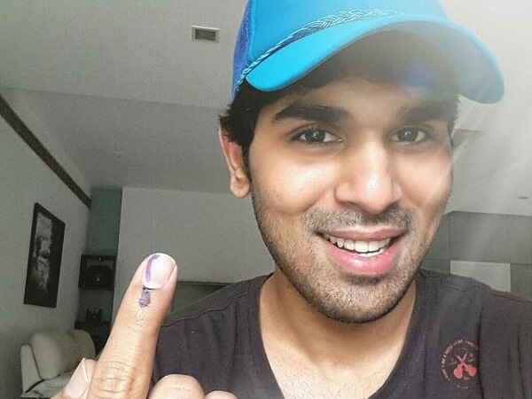 Allu Sirish Casts Vote In AP Elections