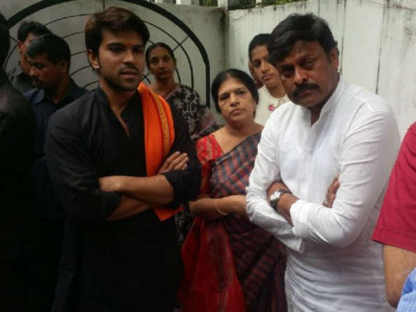 Ram Charan Chiru, Sureka Cast Vote