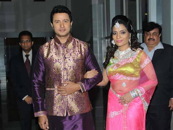 Raja Abel, Amritha Arriving At Wedding Reception In Hyderabad