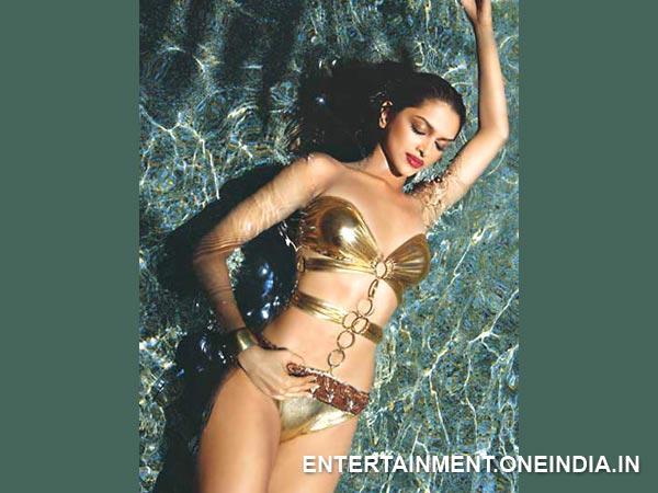 Photo: Deepika Padukone In Bikini