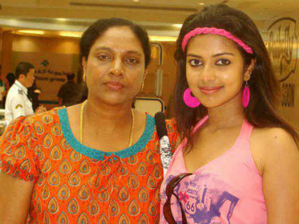 Amala Paul With Her Mom Annice Paul