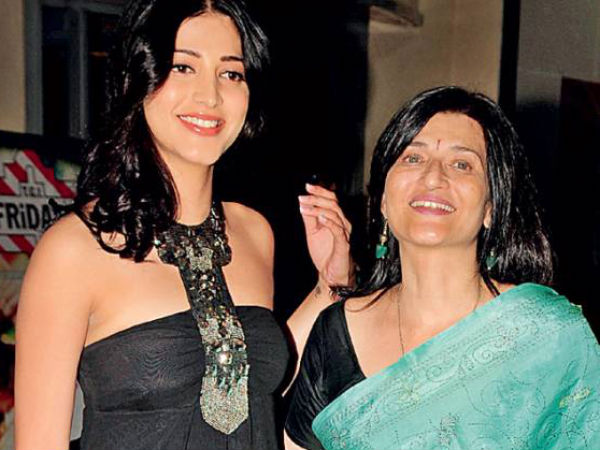 Shruti Hassan's Mother sarika