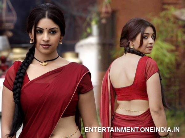 Richa Gangopadhya In Half Saree