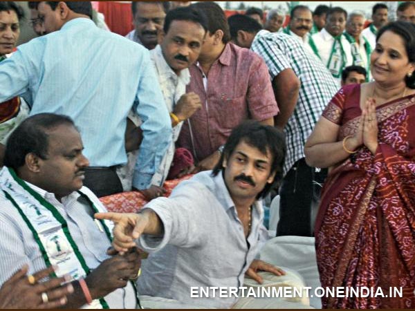 Geetha With Madhu And Kumaranna