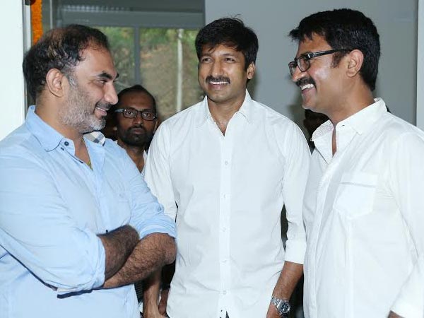 Gopichand Bonding With Unit Members