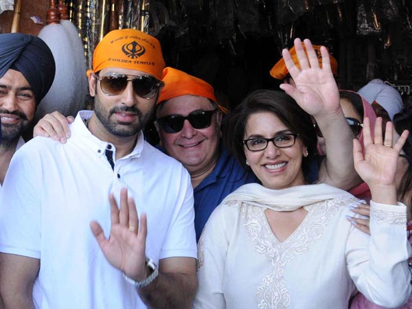 Abhishek Bachchan with Rishi and Neetu Kapoor