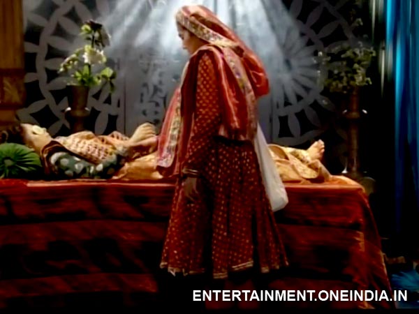 Jodha Akbar 4th June Written Episode | Rukhaiya Manages To Be Pregnant