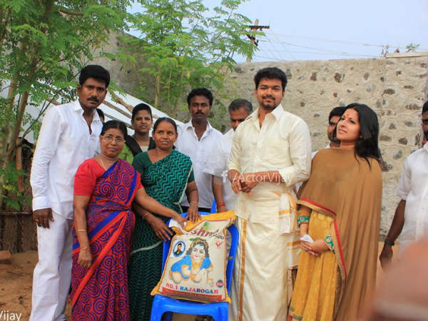 Vijay Gifts A Rice Bag