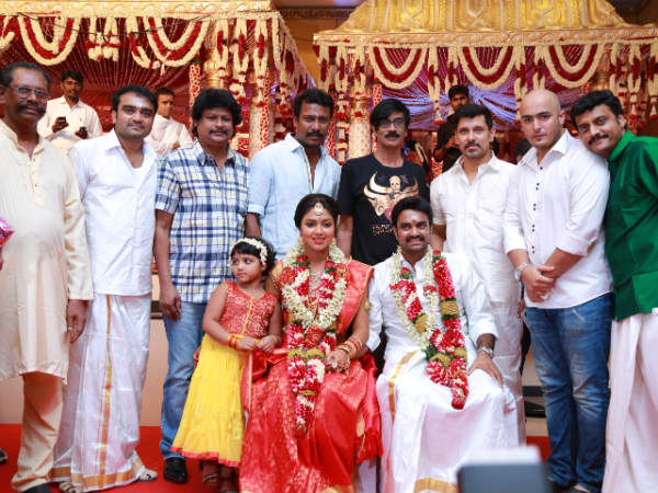 Samuthikirani, Manobala, Vikram & Others