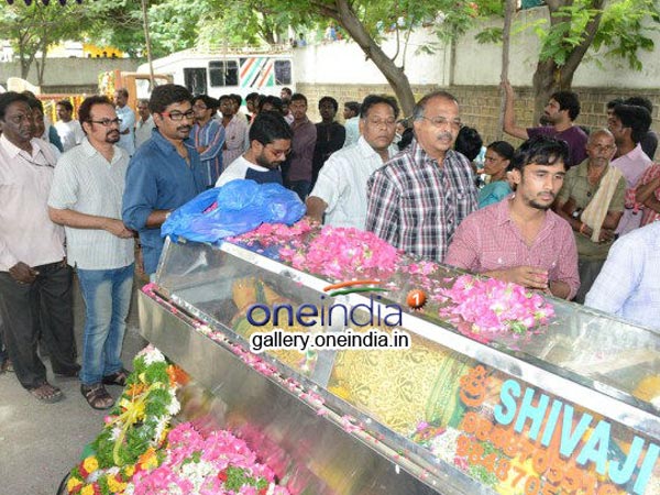 Fans, Friends Pay Last Respect To Telangana Shakuntala