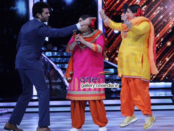Manish Paul WIth Vidya Balan And Kiku Sharda