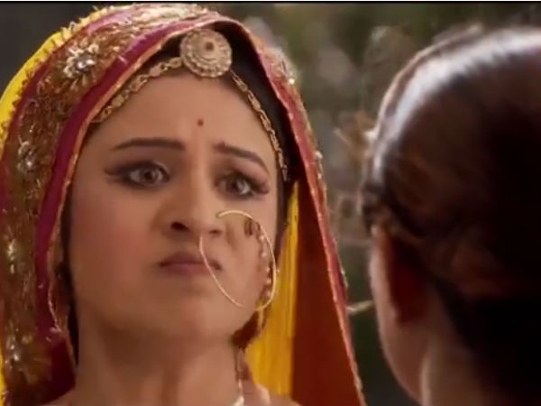 Jodha Slaps Shahnaz!