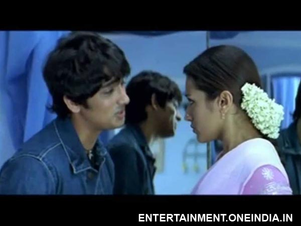 Ghal Ghal From Nuvvosthanante Nenoddhantana