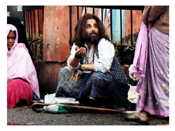 Vidya Balan As Beggar