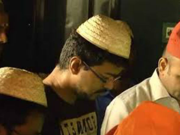 Vijay Performing Prayer