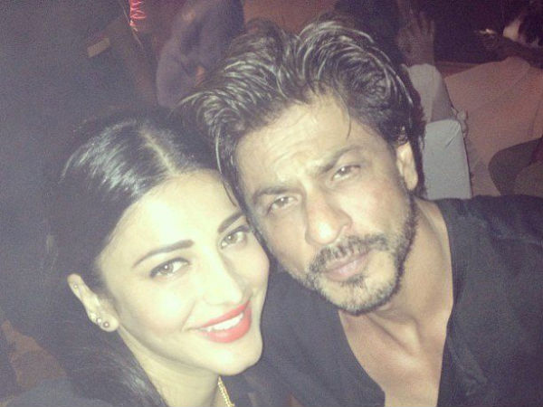 Shruti Hassan's Selfie With Shahrukh