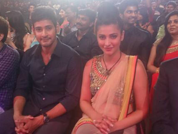 Mahesh Babu With Shruti Hassan At Filmfare Awards