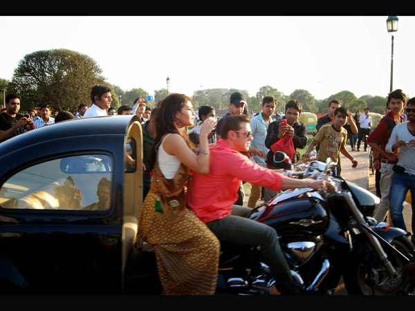 Salman And Jacqueline On A Bike