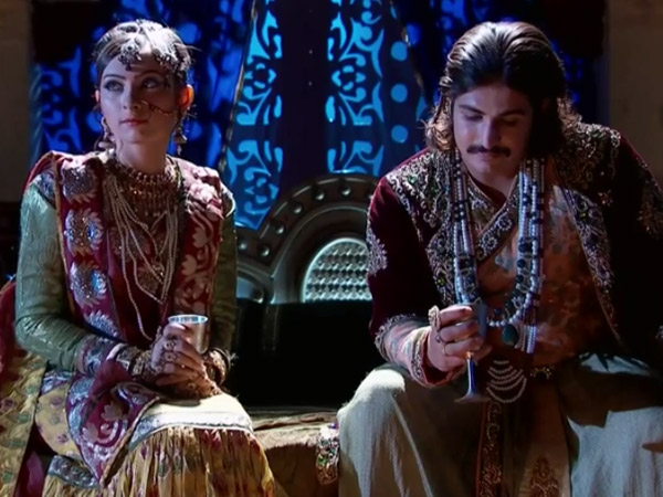 Maha Chuchak Gets The News