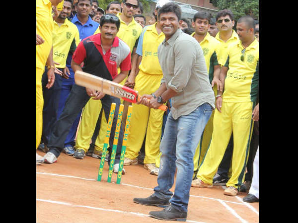 Puneet Batting to start the game 