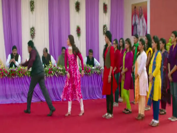 Singham Returns Singham Returns Review Singham Returns Kareena Kapoor Singham Returns Collection Ajay Devgn Filmibeat