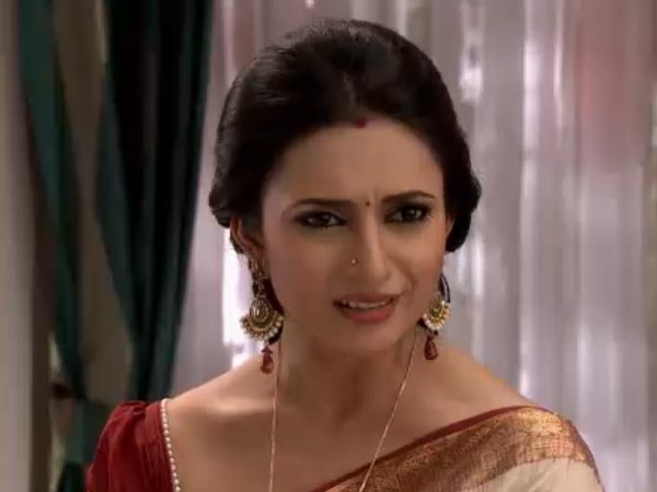 https://www.filmibeat.com/img/2014/08/18-1408364708-yehhaimohabbatein-3.jpg