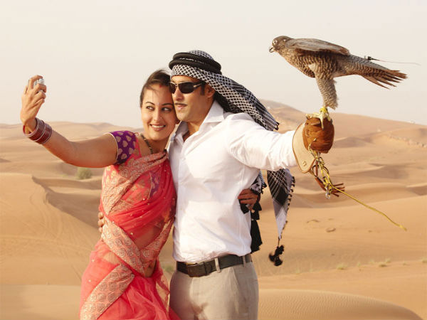 Salman-Sonakshi's Selfie Time