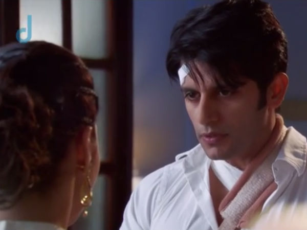 https://www.filmibeat.com/img/2014/09/03-quboolhai.jpg