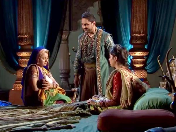 Jodha Akbar: Will Sharifuddin Kill His Own Child? - Filmibeat