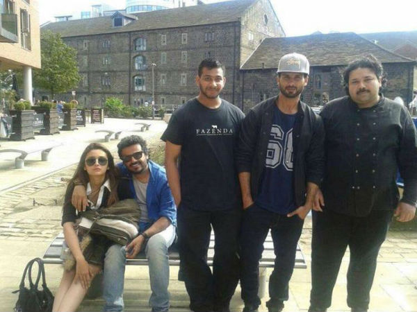 The Shaandaar Team