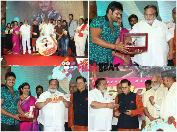 Dasari Narayana Rao Gives Current Theega CDs To Guests