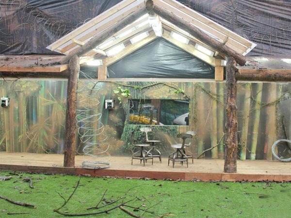 Hangout Here?