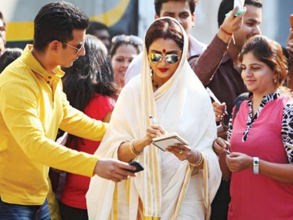 Sharman Joshi ANd Rekha