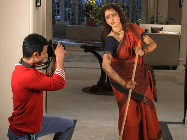 Rekha Posing