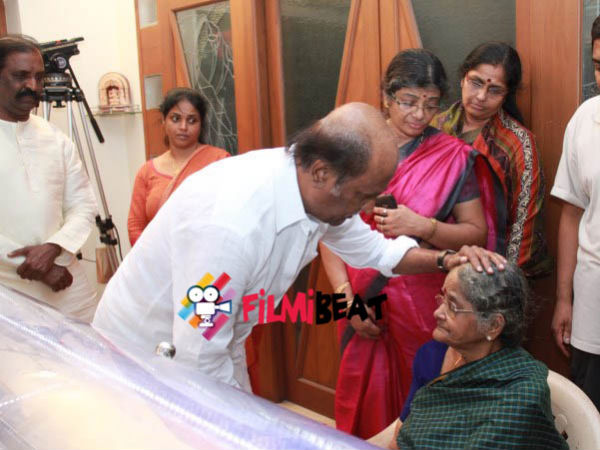 Rajinikanth Consoles K Balachander's Wife