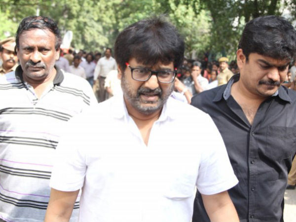 Comedian Vivek Along With His Manager