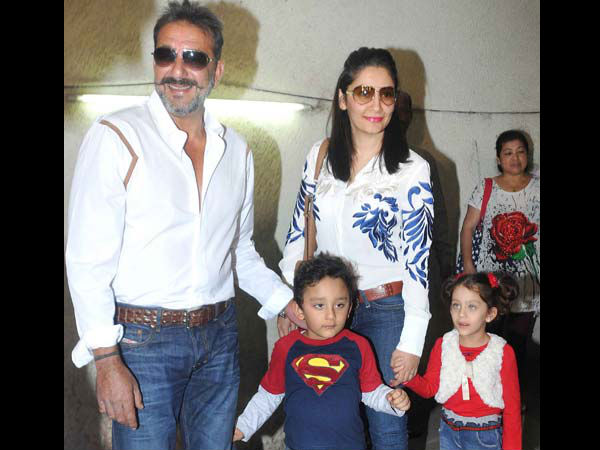 Sanjay Dutt With Family