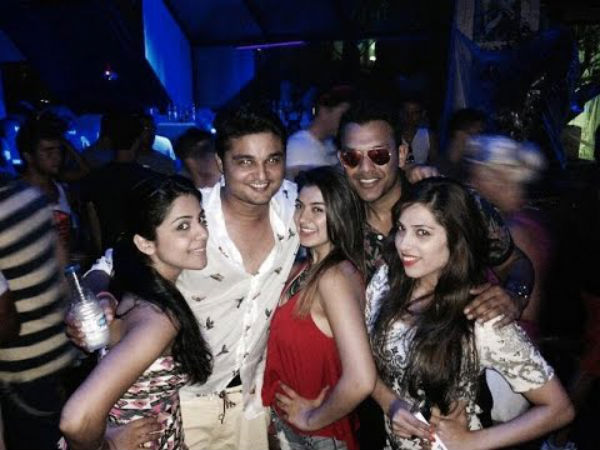 Hansika With Her Friends