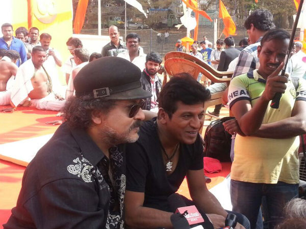 Pics: Ravi Chandran Shooting For Shivarajkumar's Vajrakaya Pics: Ravi Chandran Shooting For Shivarajkumar's Vajrakaya