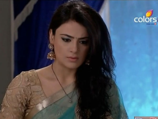 https://www.filmibeat.com/img/2015/02/12-1423731425-ishaani.jpg