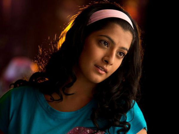 varu sarathkumar @varusarath