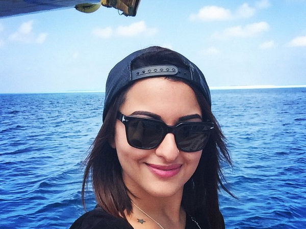 Sonakshi Reaches Maldives