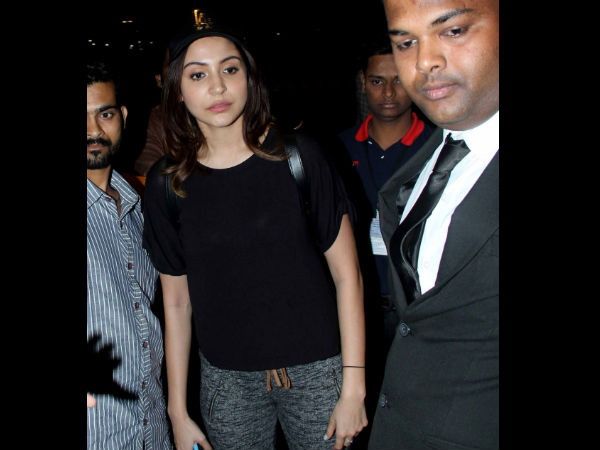 Snapped: Hrithik Roshan With Kids, Anushka Sharma At International