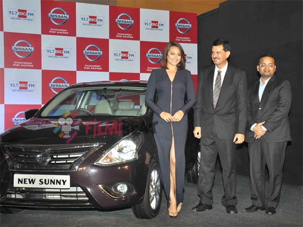Sonakshi Sinha-Sunny Sedan