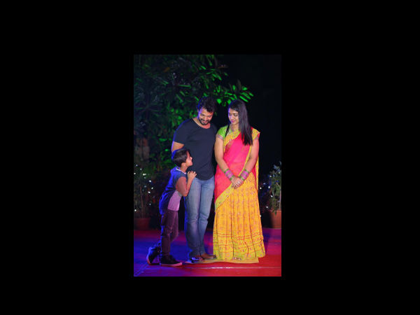 Vijay Raghavdndra And Family