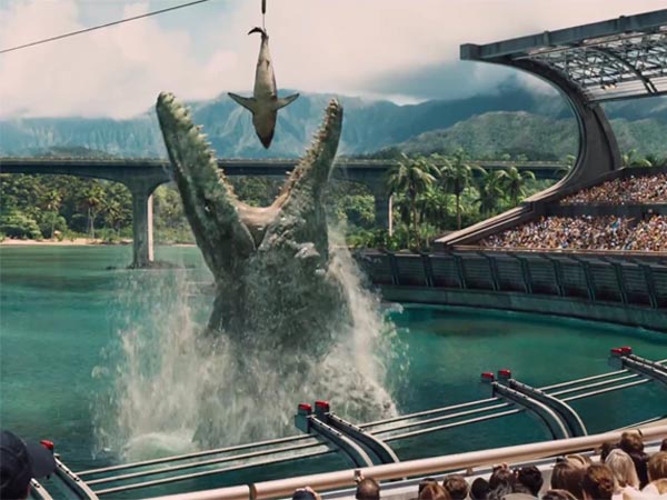 Jurassic World Movie Review- Will Give You Jitters! Jurassic World Movie Review- Will Give You Jitters!
