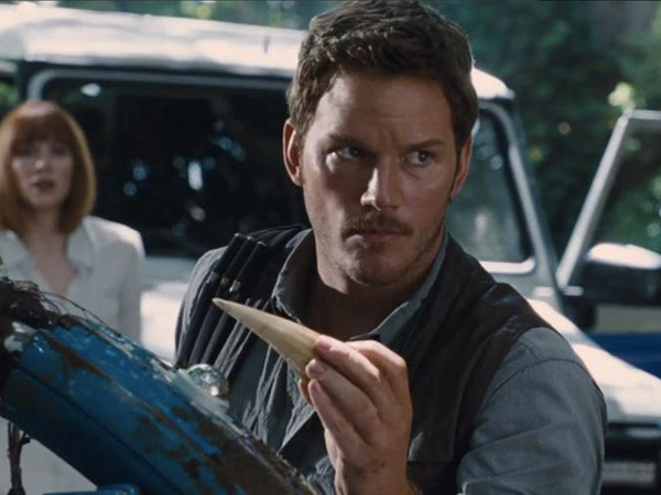 Jurassic World Movie Review- Will Give You Jitters! Jurassic World Movie Review- Will Give You Jitters!