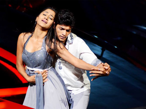 Mayuresh-Ajisha